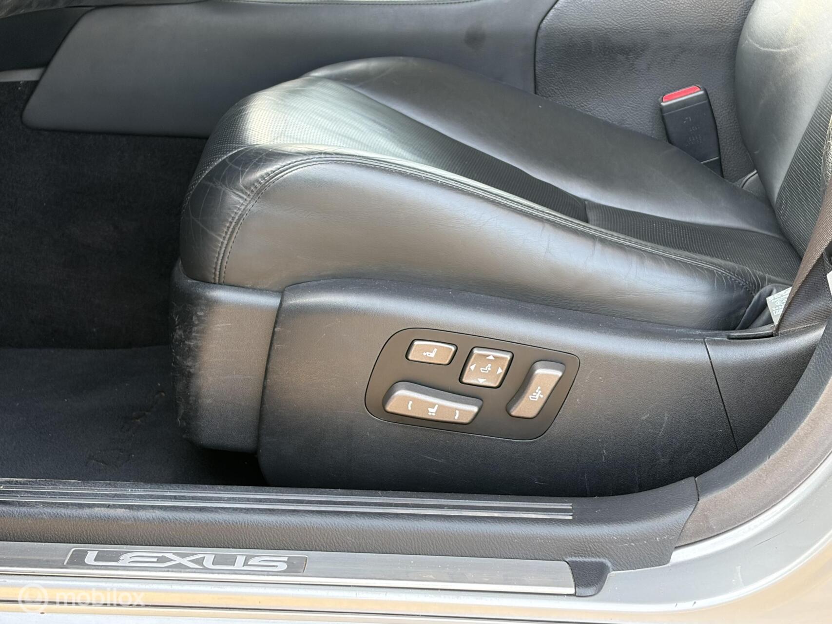 Foto van Lexus LS