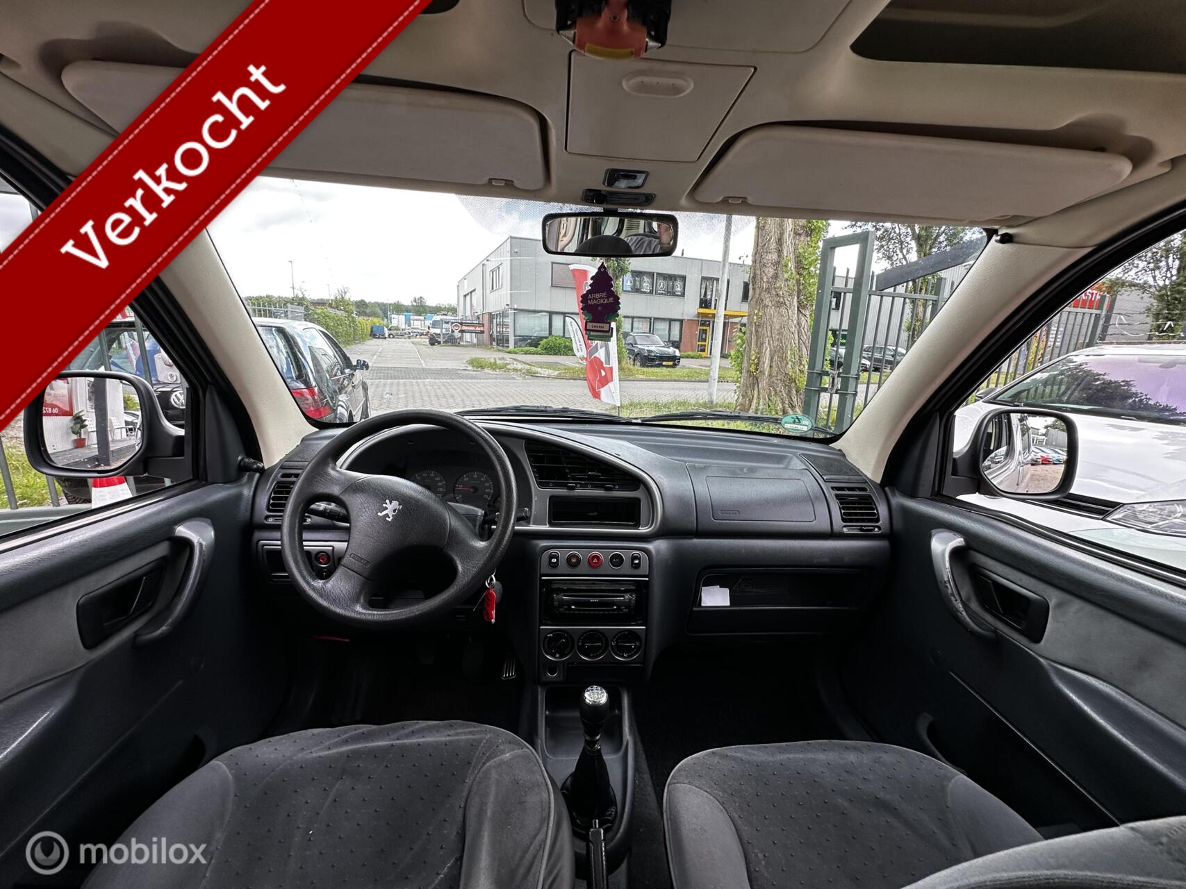 Foto van Peugeot Partner