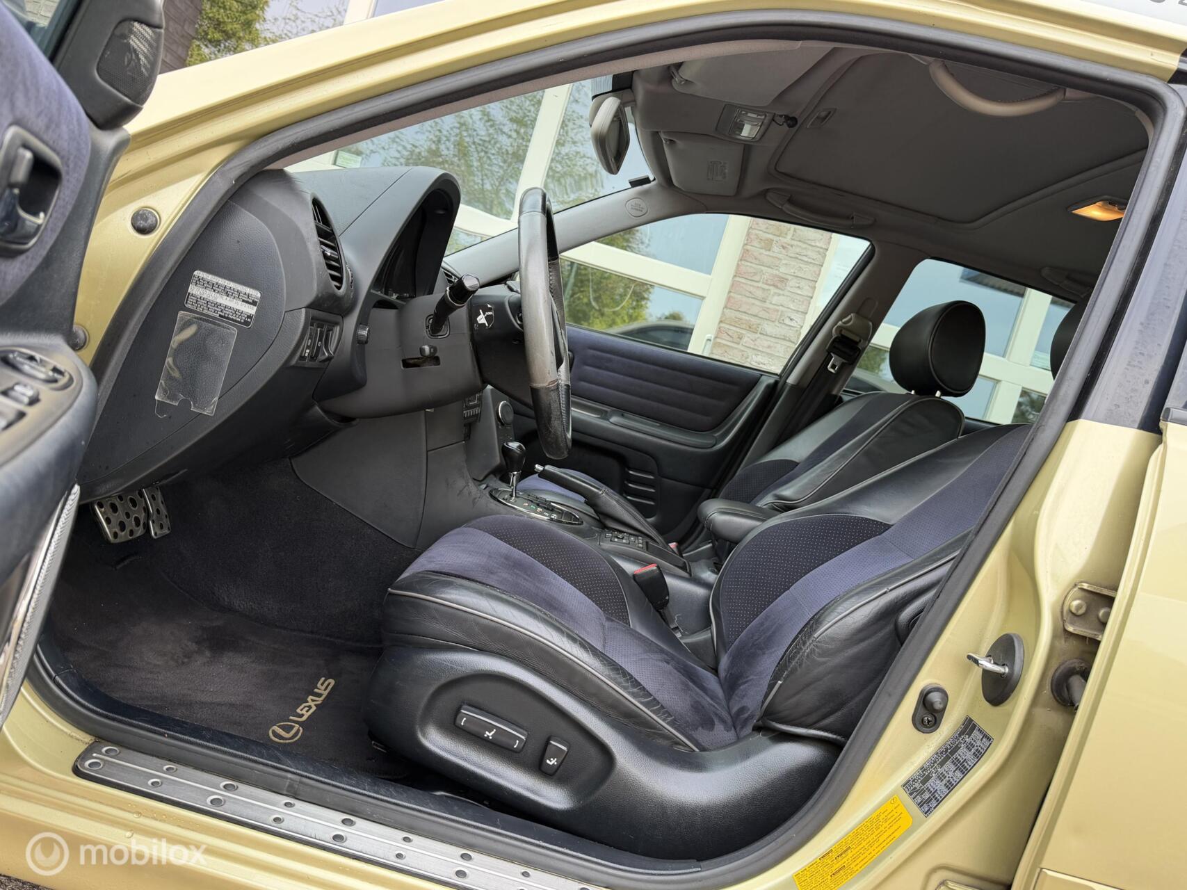 Foto van Lexus Lexus Is300