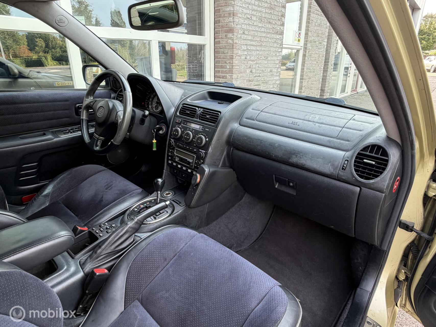 Foto van Lexus Lexus Is300