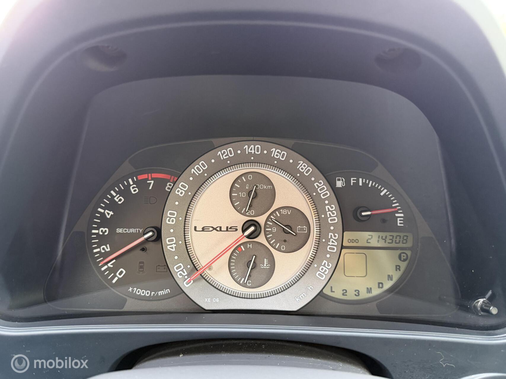 Foto van Lexus Lexus Is300