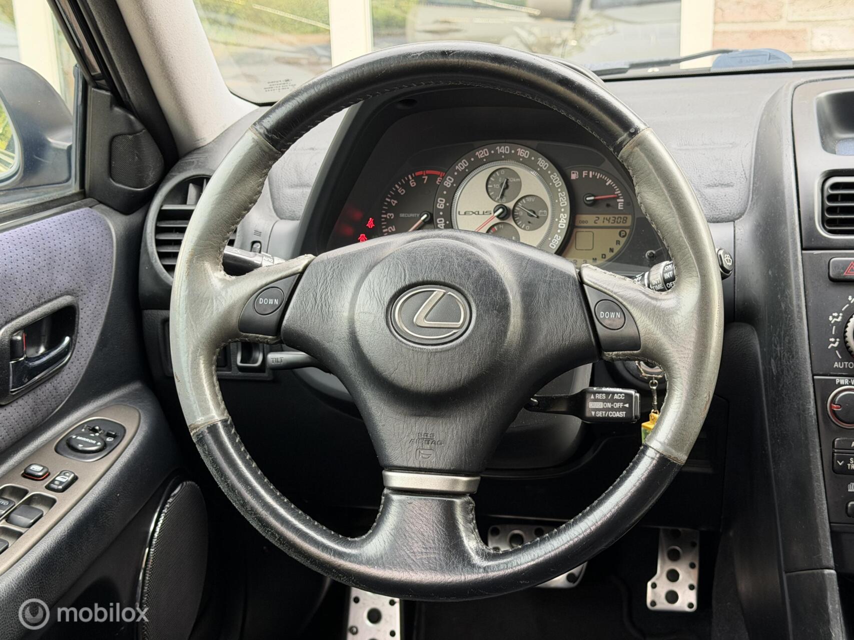 Foto van Lexus Lexus Is300