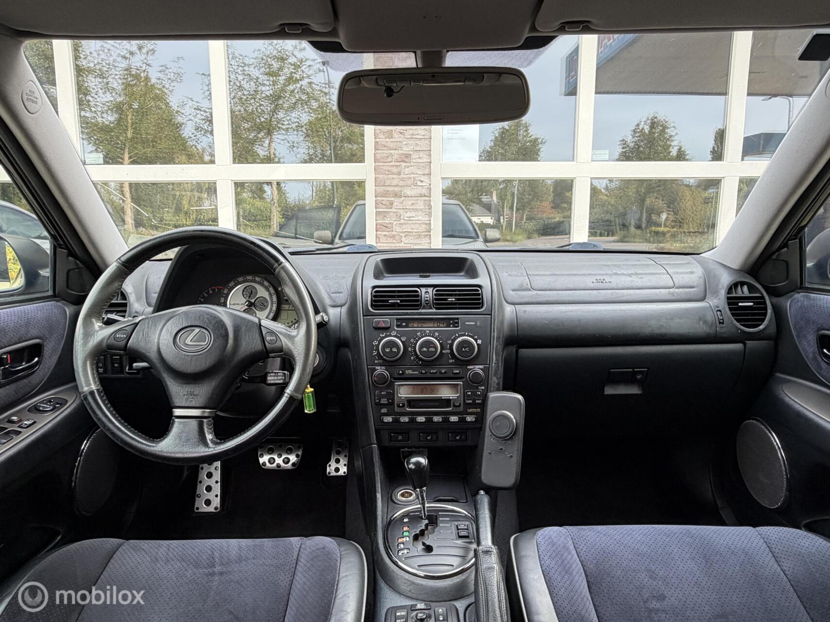 Foto van Lexus Lexus Is300