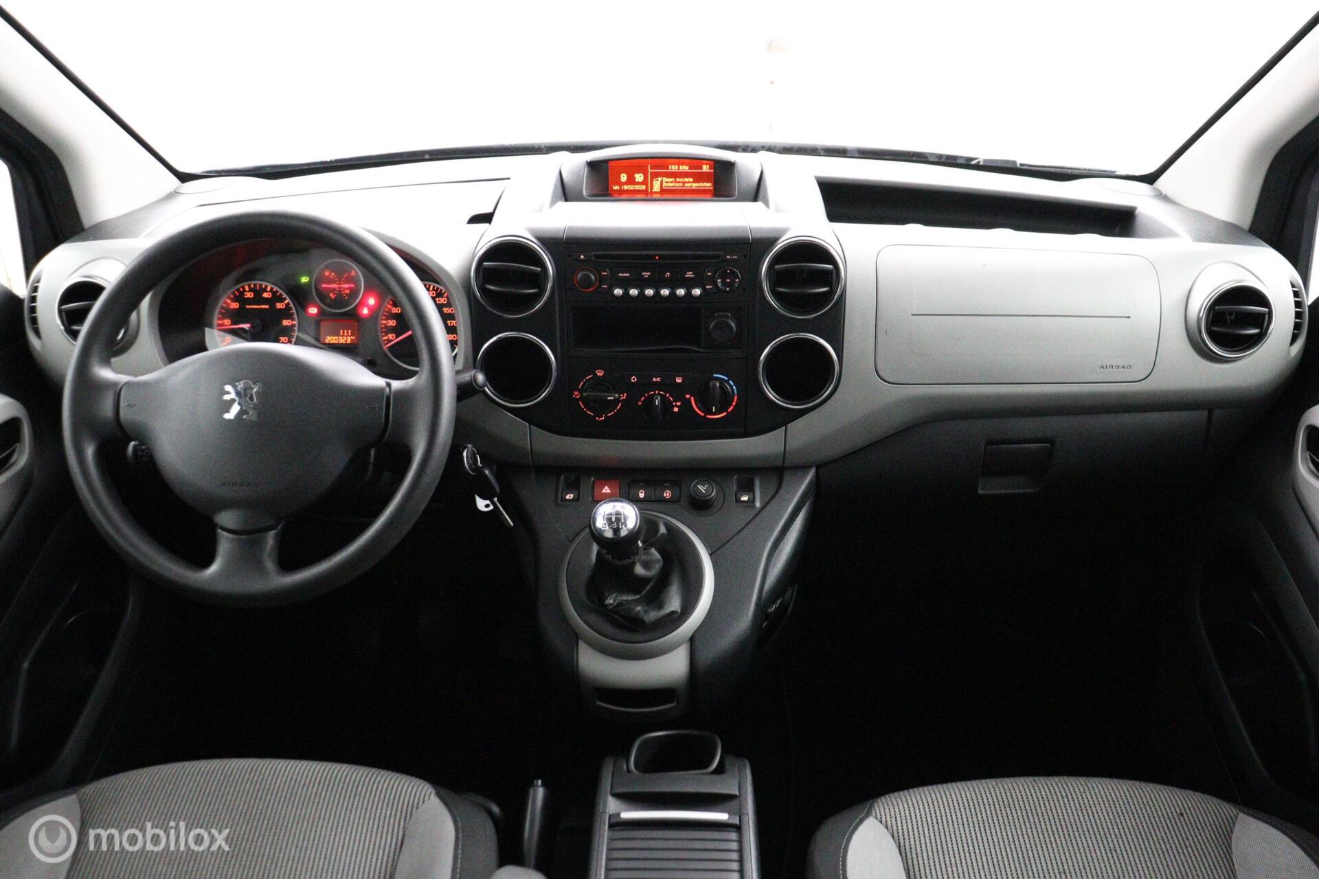 Foto van Peugeot Partner