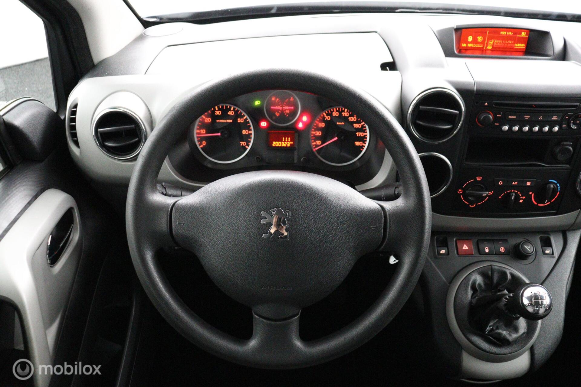 Foto van Peugeot Partner