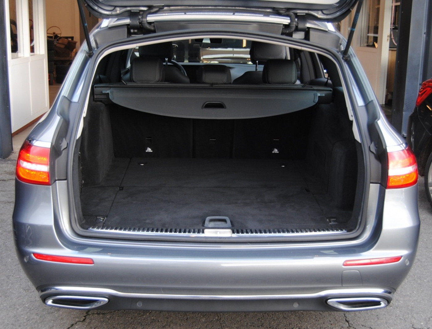 Foto van Mercedes-Benz E-klasse Estate