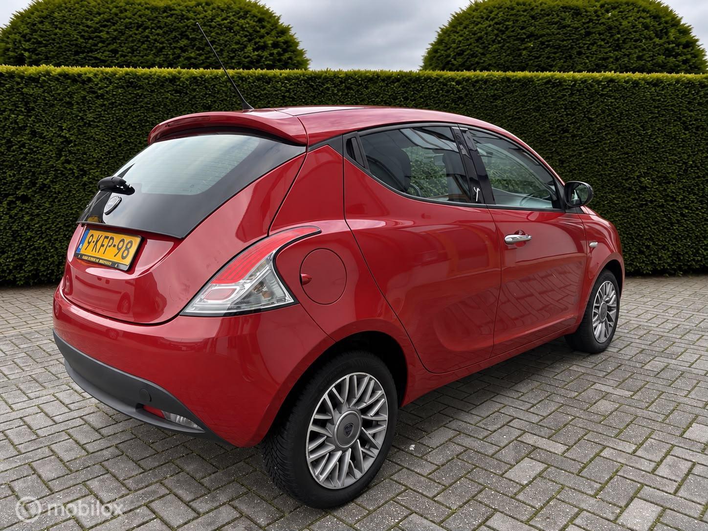 Foto van Lancia Ypsilon