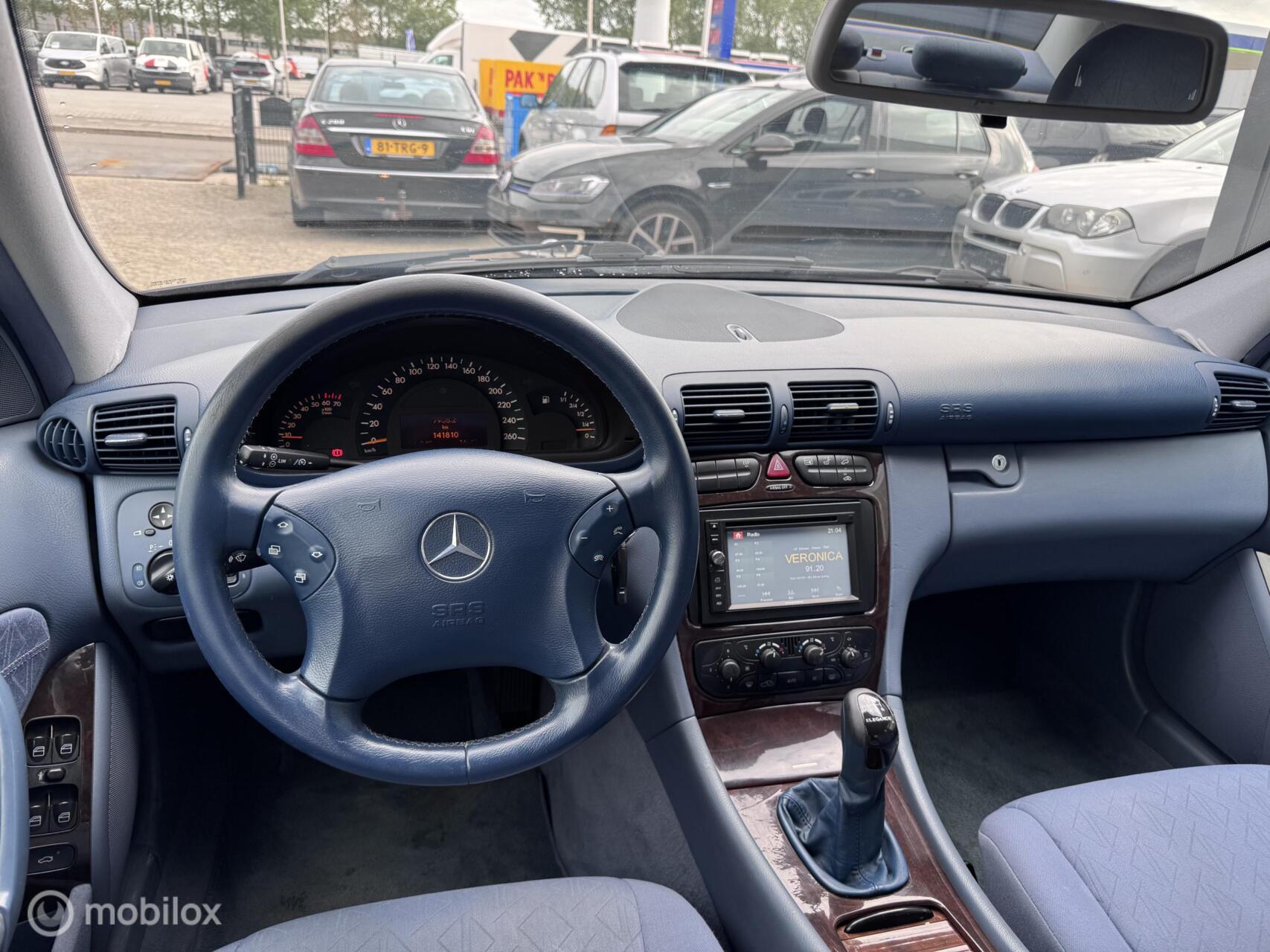 Foto van Mercedes-Benz C 180