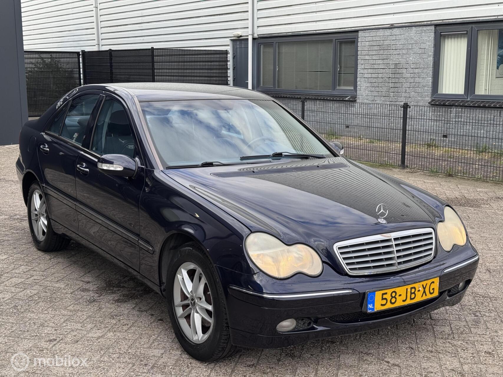 Foto van Mercedes-Benz C 180