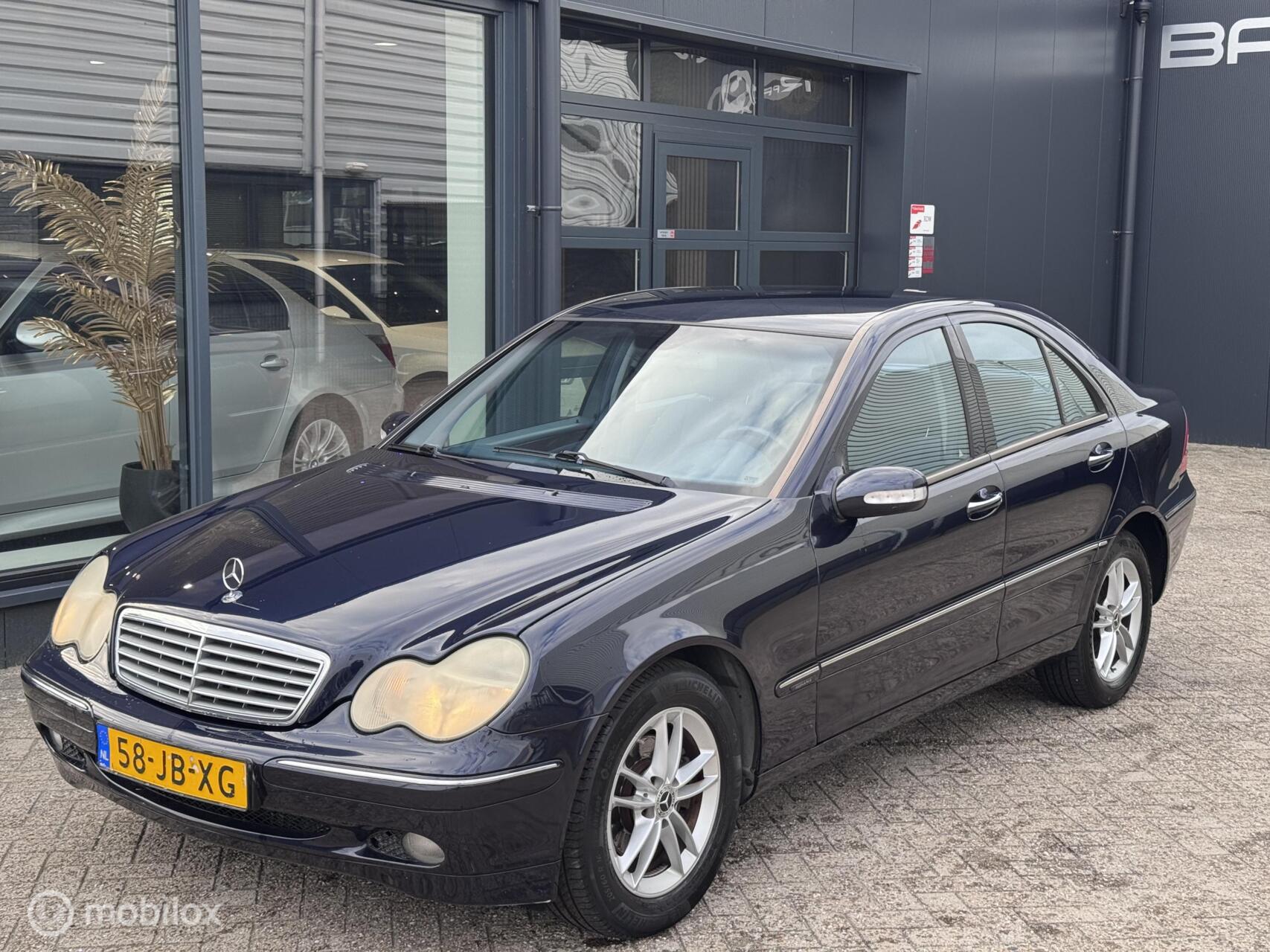 Foto van Mercedes-Benz C 180