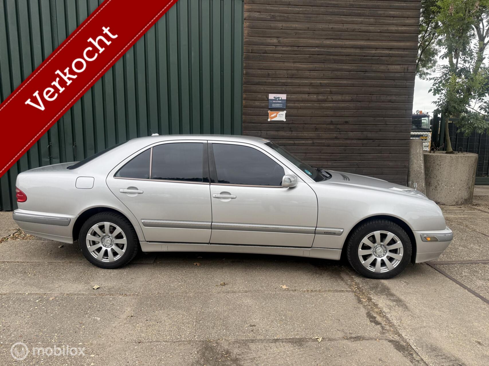 Foto van Mercedes-Benz E 320 4-matic