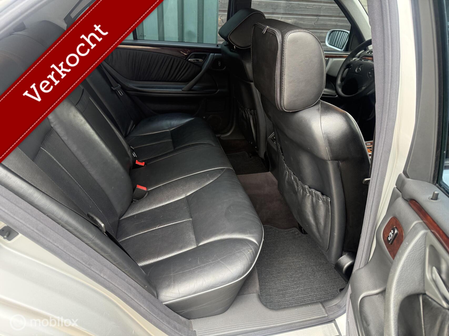 Foto van Mercedes-Benz E 320 4-matic