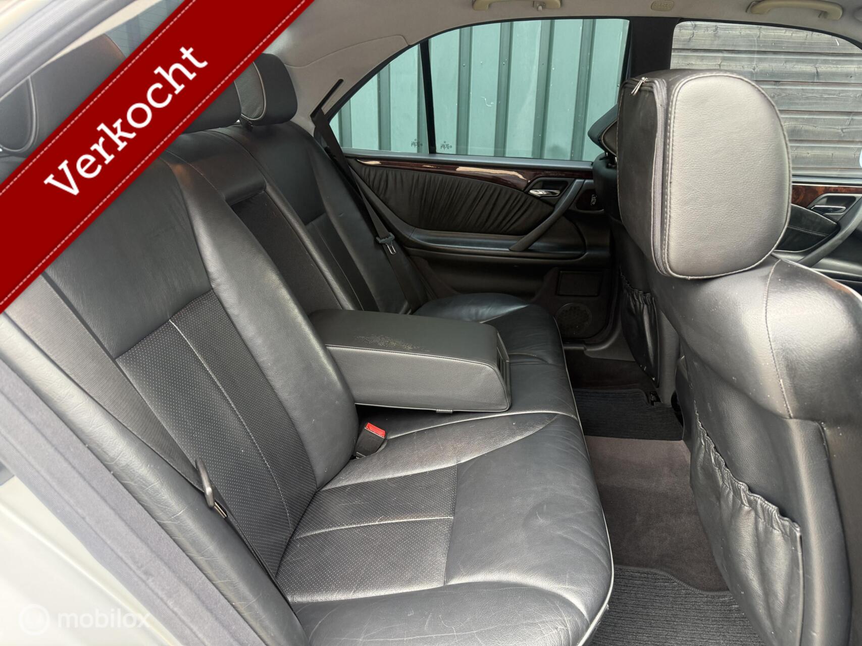Foto van Mercedes-Benz E 320 4-matic