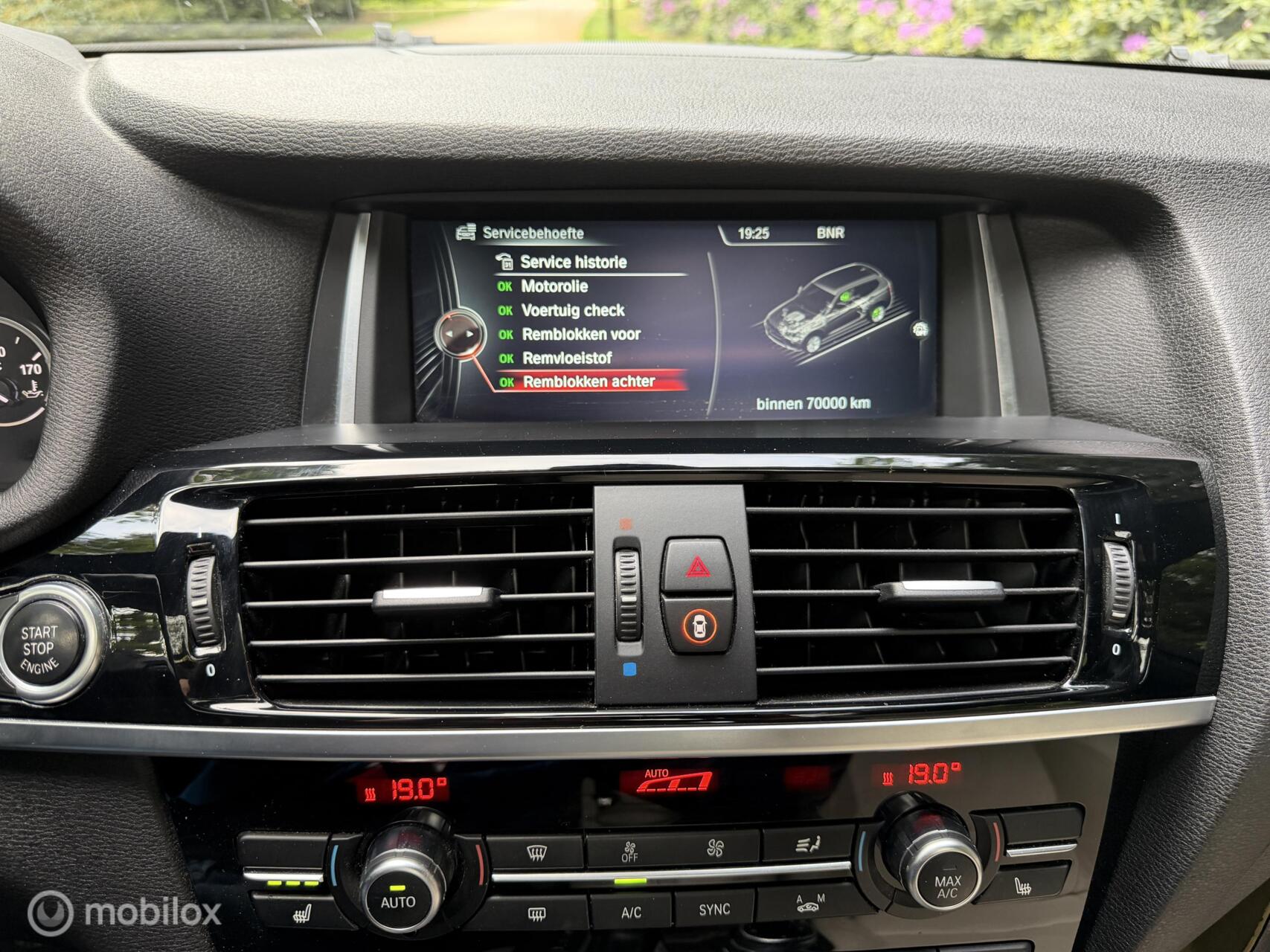 Foto van BMW X3 Xdrive35i