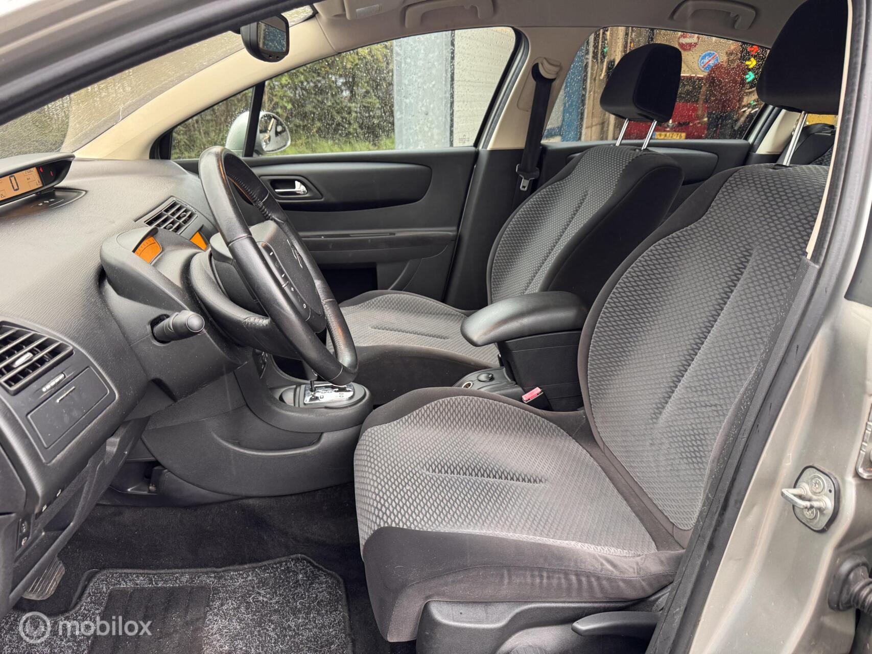 Foto van Citroen C4