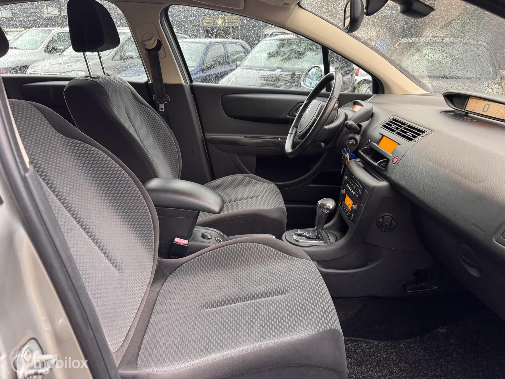 Foto van Citroen C4