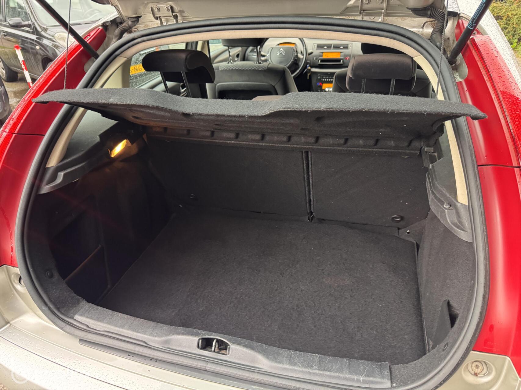 Foto van Citroen C4