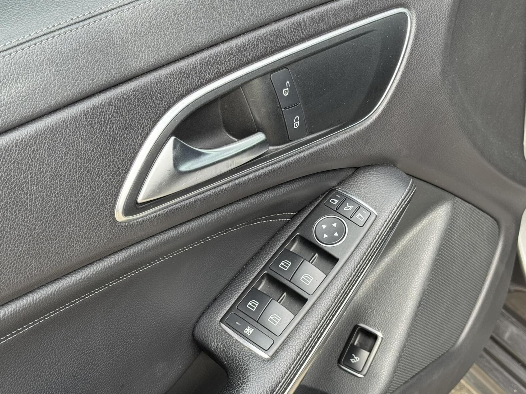 Foto van Mercedes-Benz Cla 200