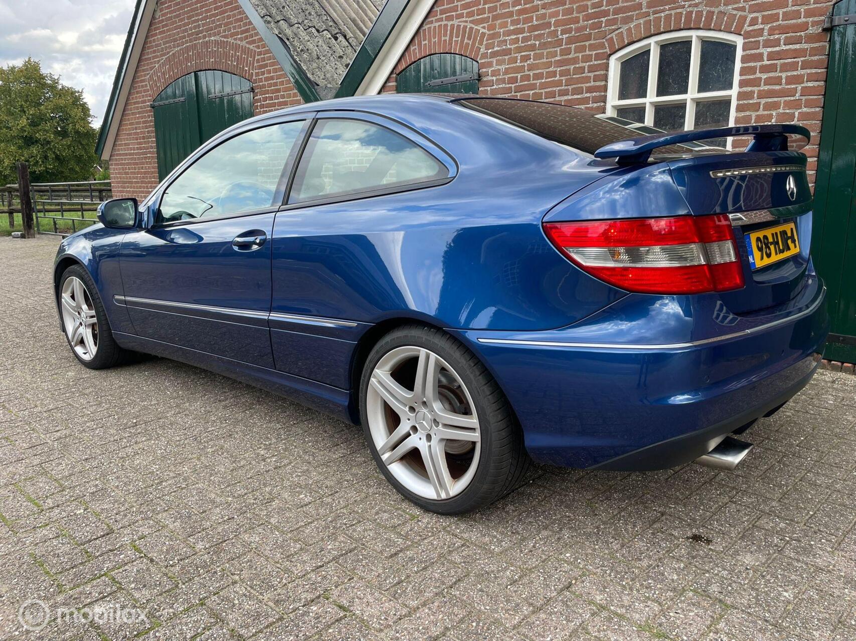 Foto van Mercedes-Benz CLC 350