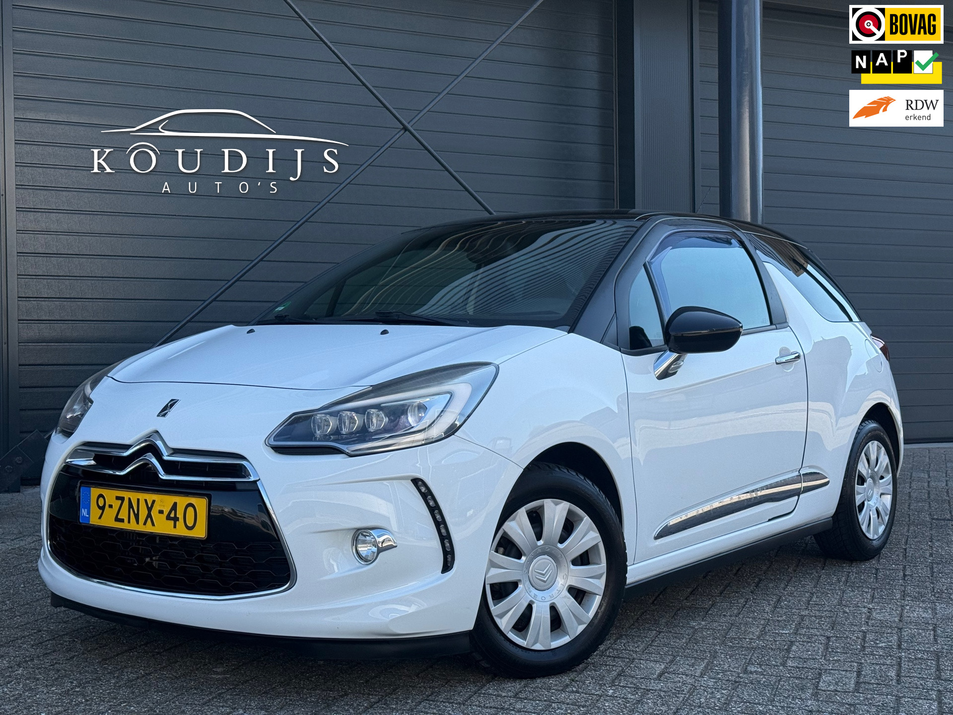 Citroen Ds3 1.2 So Chic, Camera, Climate, Led, Navi, PDC, Trekhaak 2015 - voorkant