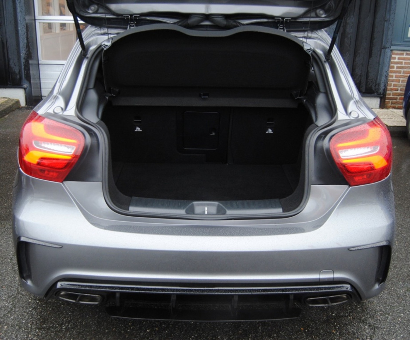 Foto van Mercedes-Benz A 250