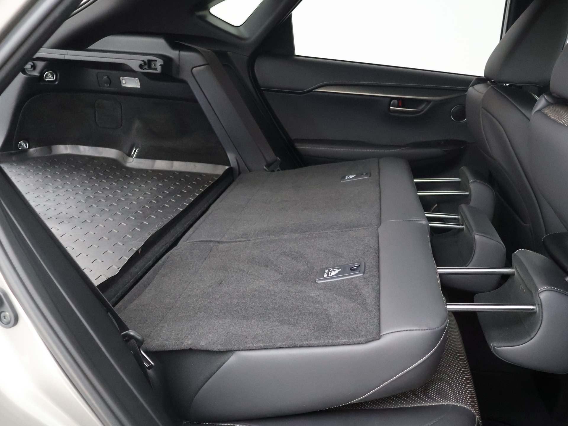 Foto van Lexus Lexus Nx300h