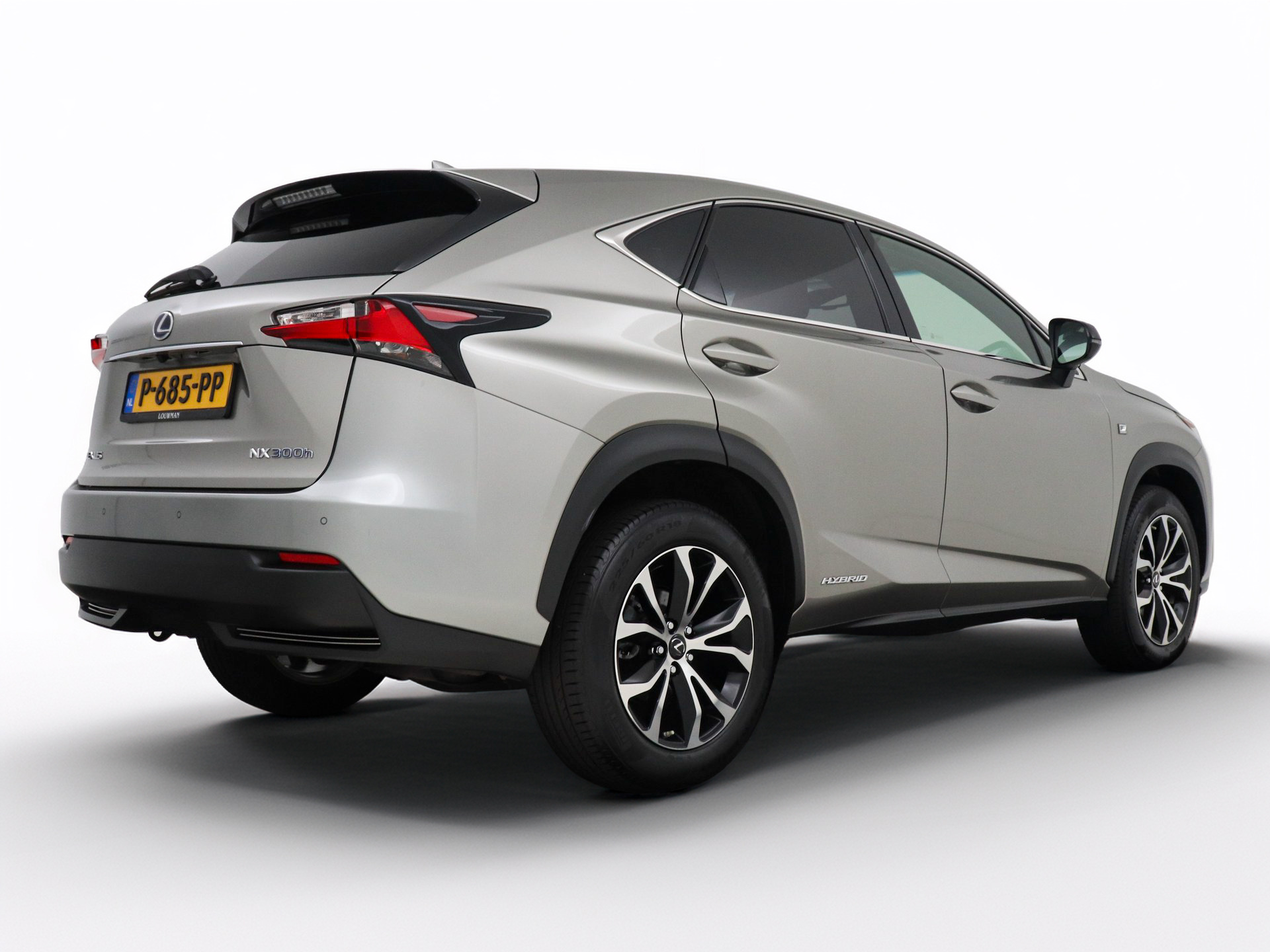 Foto van Lexus Lexus Nx300h