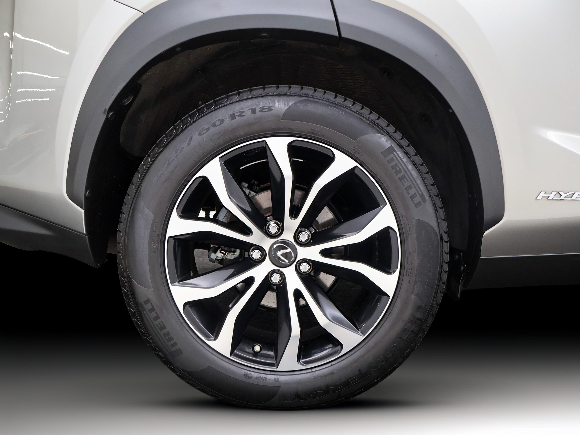 Foto van Lexus Lexus Nx300h