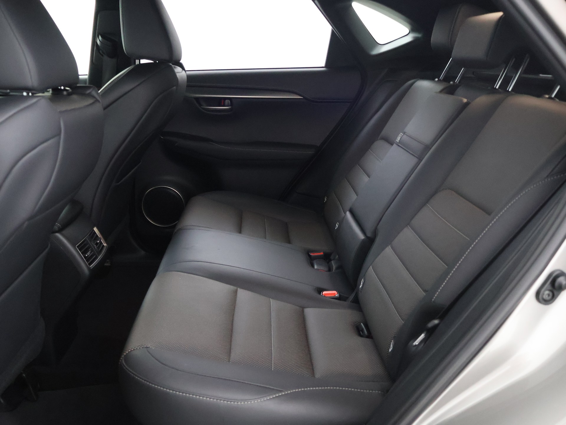 Foto van Lexus Lexus Nx300h