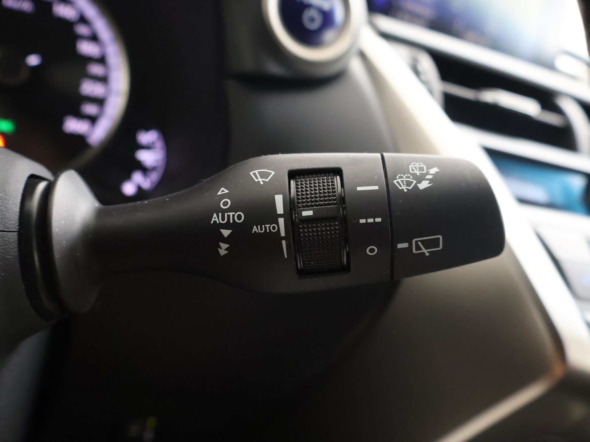 Foto van Lexus Lexus Nx300h