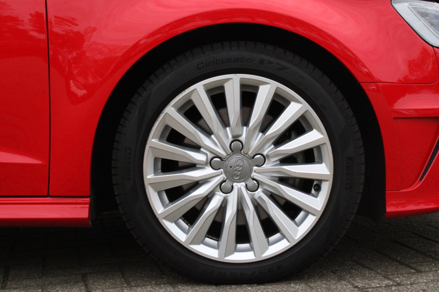 Foto van Audi A3 Sportback E-tron