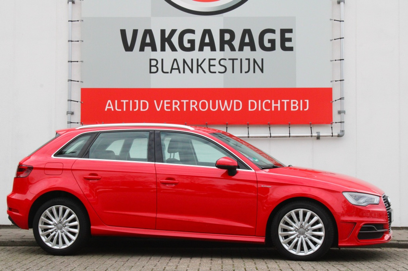 Audi A3 Sportback E-tron 1.4 e-tron Attraction PlusLine 2015 - voorkant