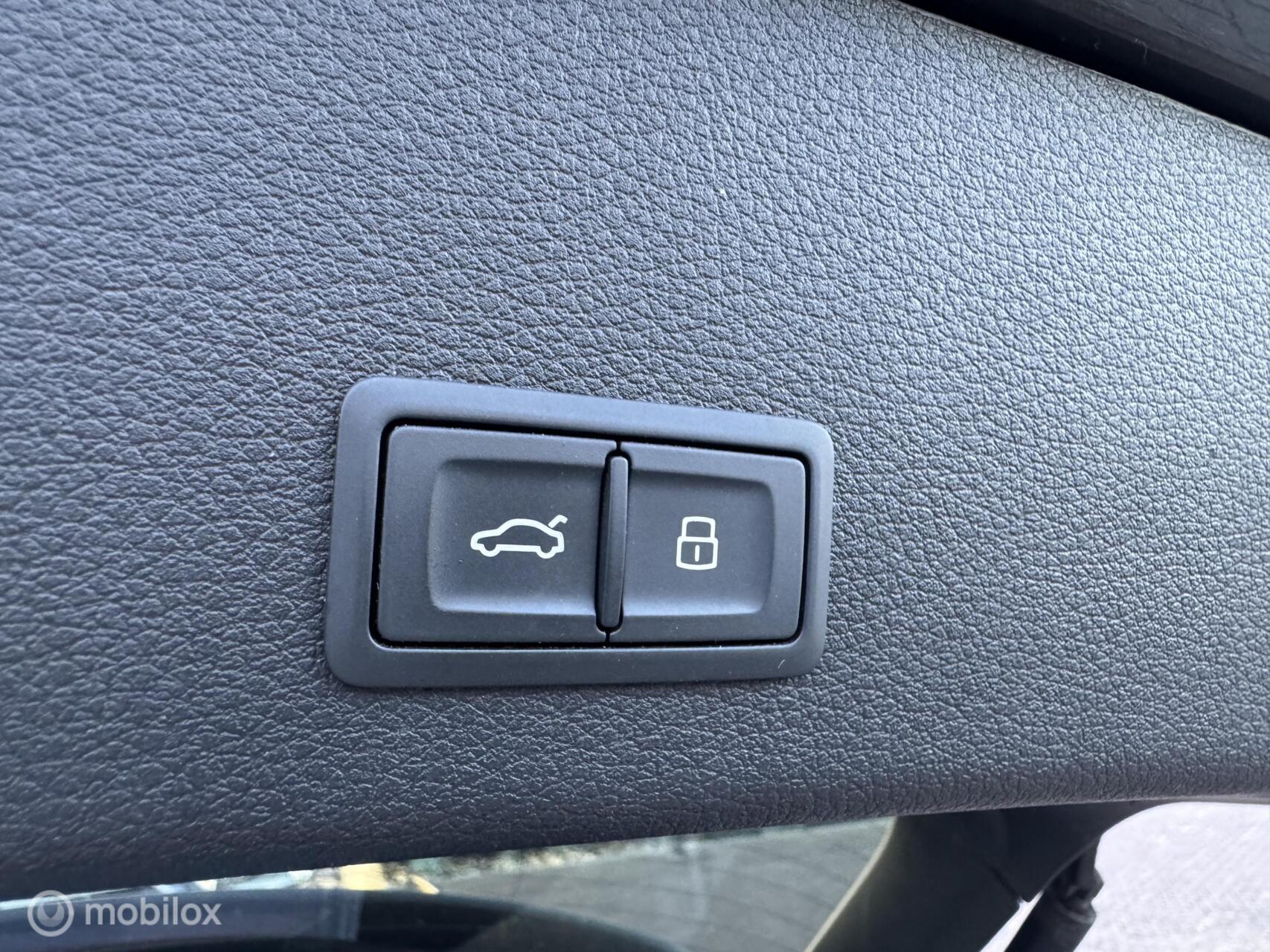 Foto van Audi E-tron 55