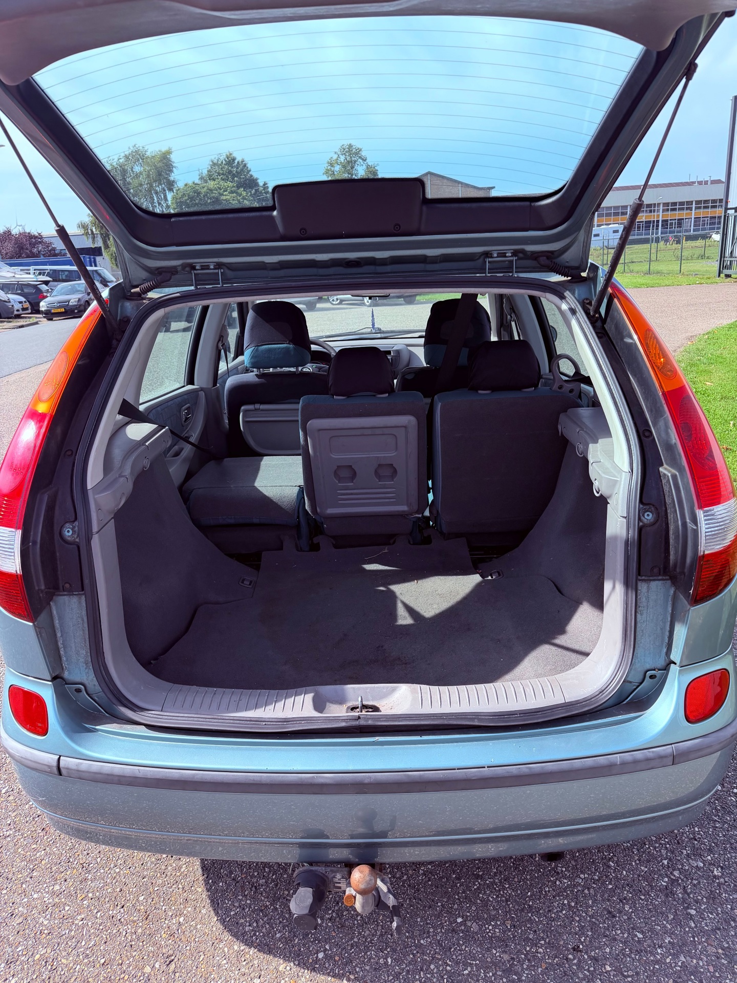 Foto van Nissan Nissan Almera Tino