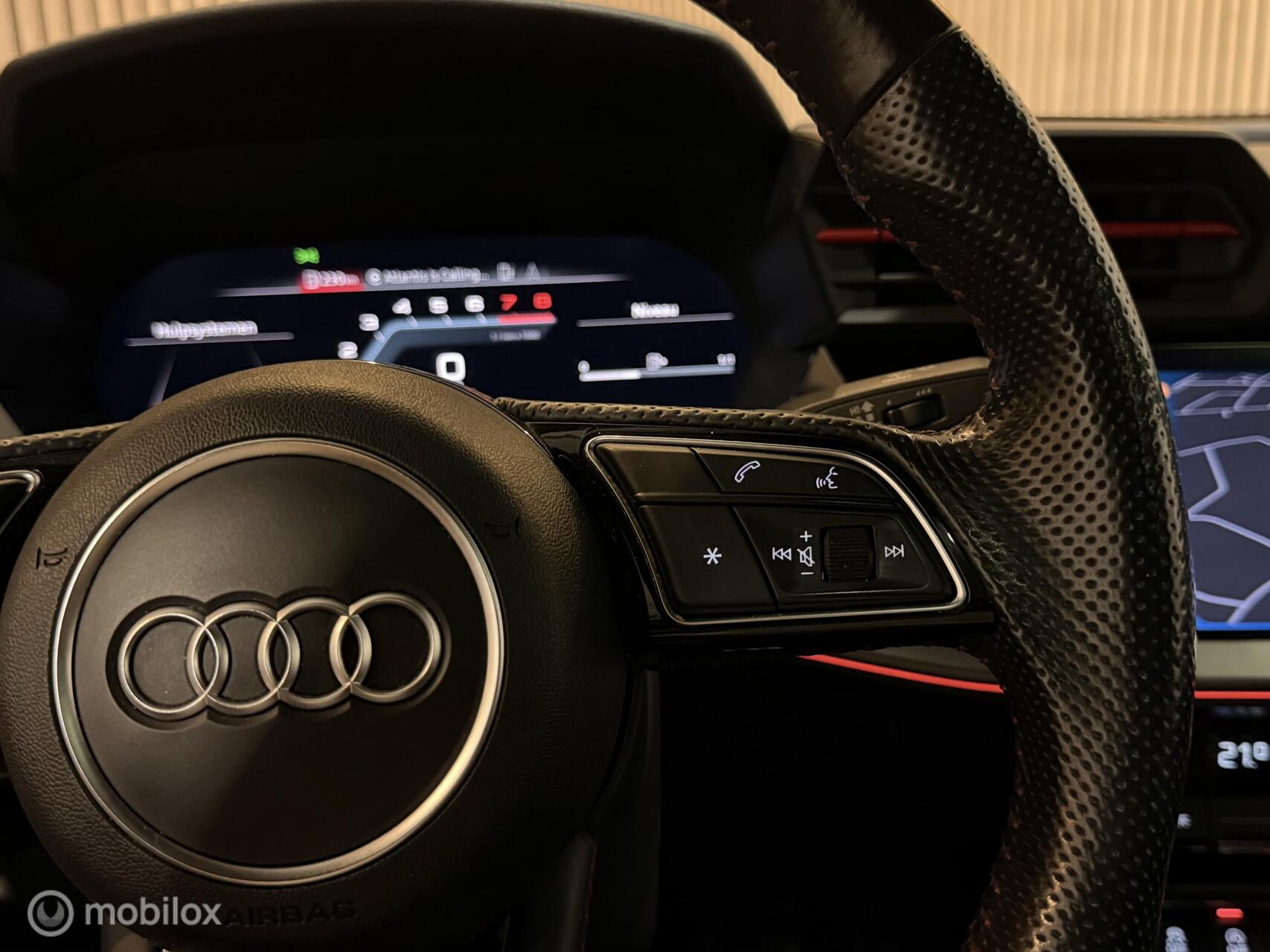 Foto van Audi S3 Limousine