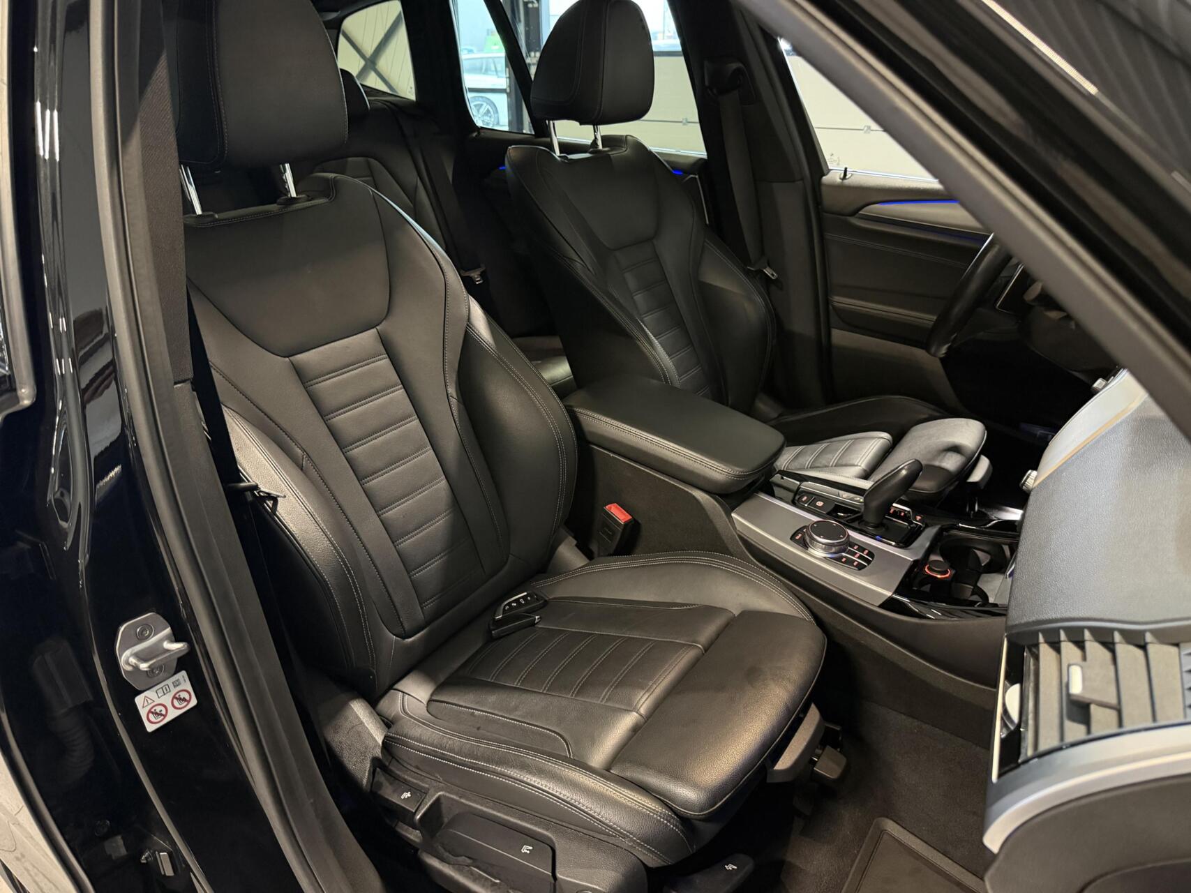 Foto van BMW X3 Xdrive20i
