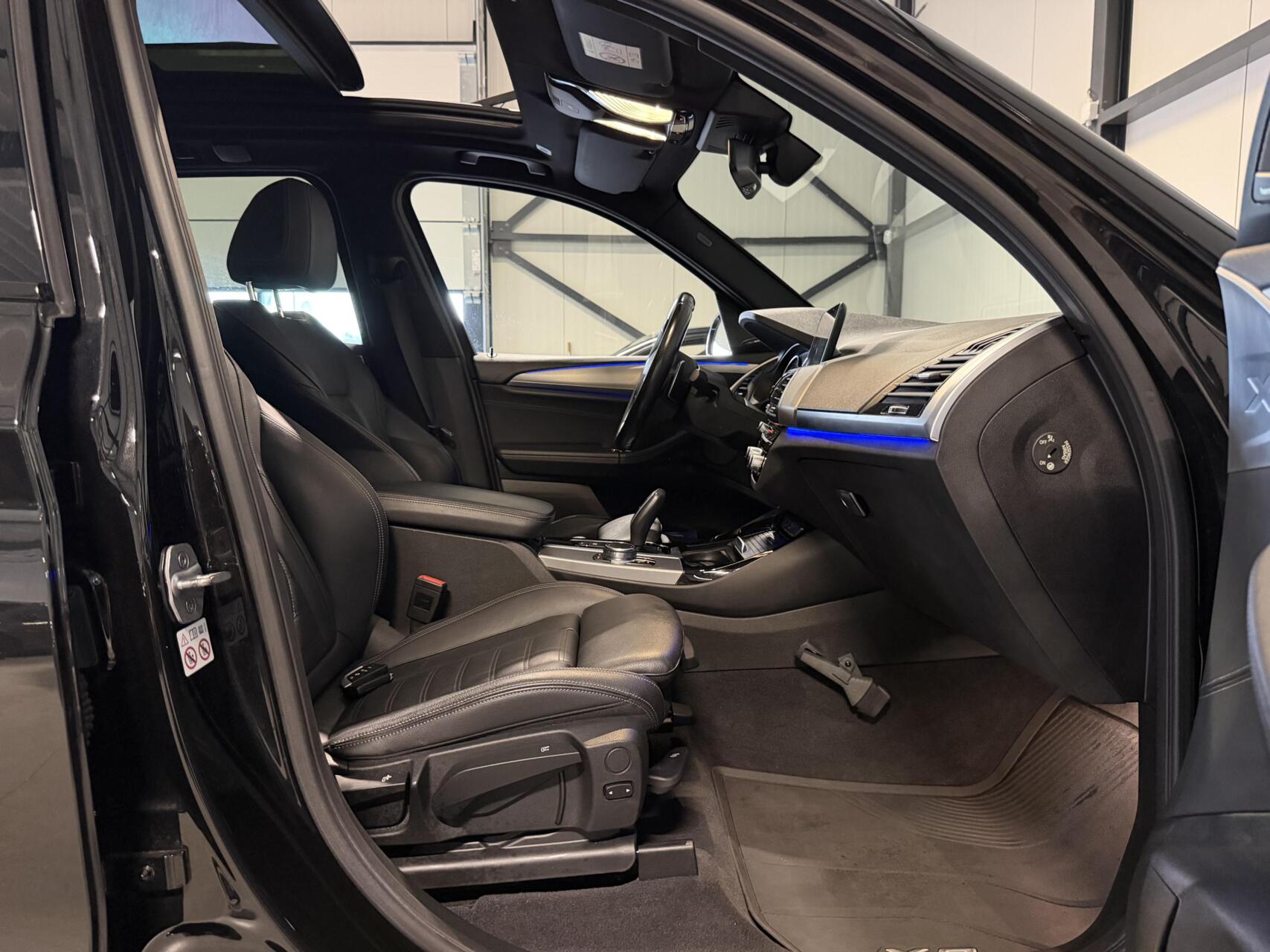 Foto van BMW X3 Xdrive20i
