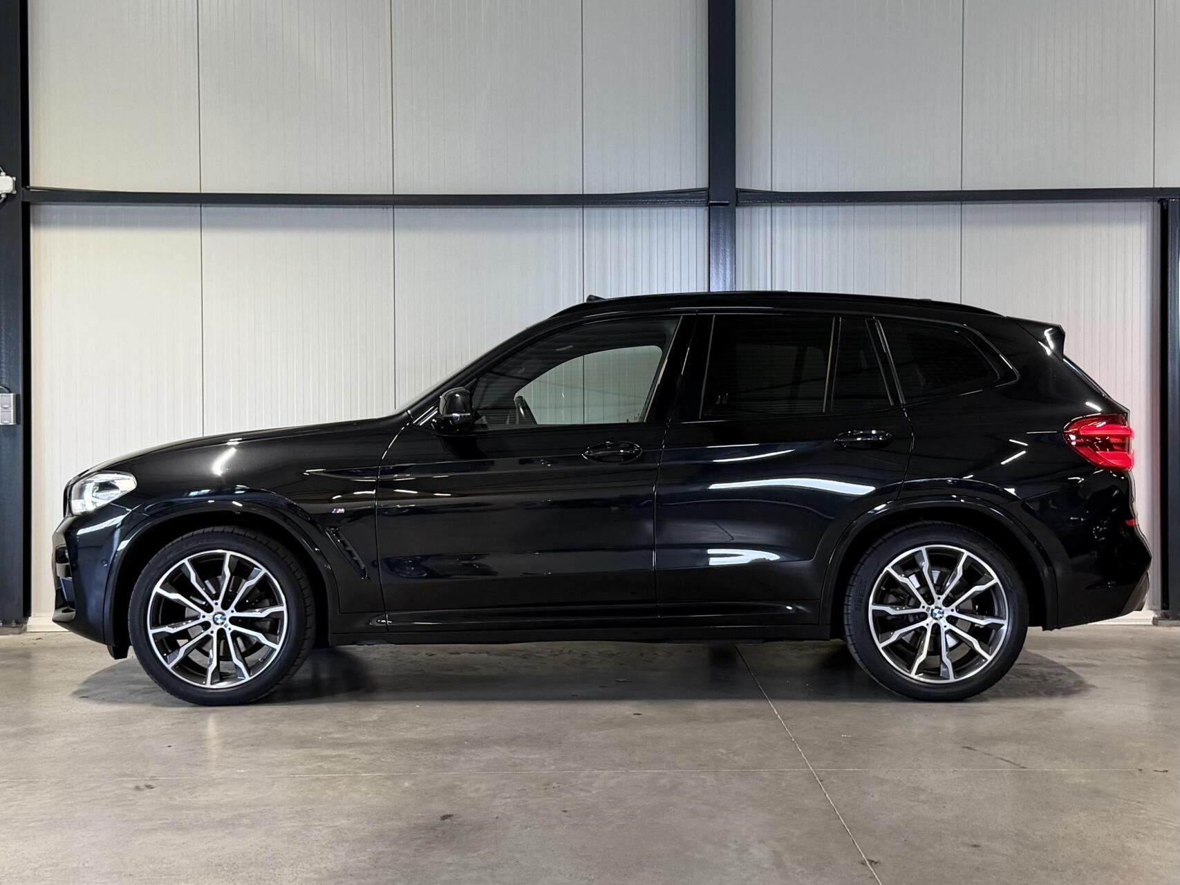 Foto van BMW X3 Xdrive20i