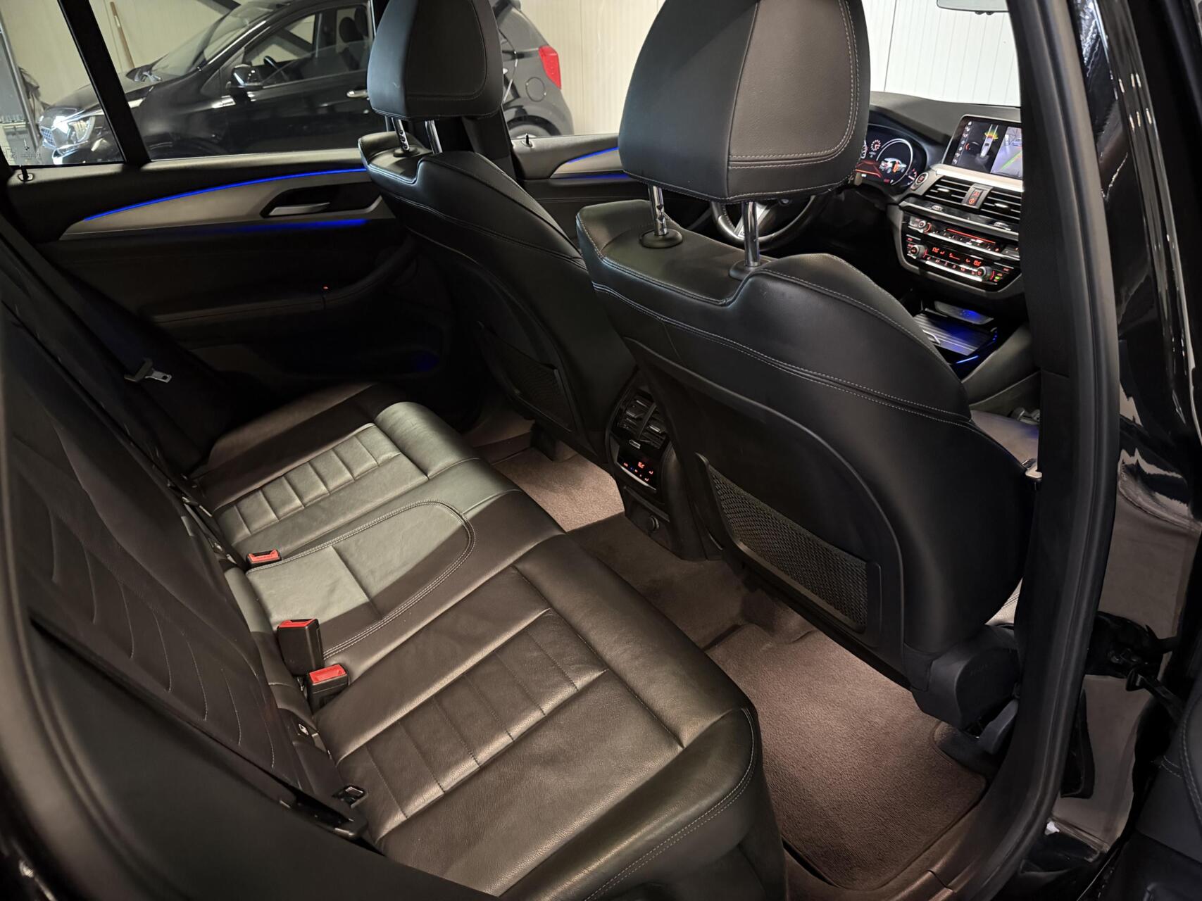 Foto van BMW X3 Xdrive20i