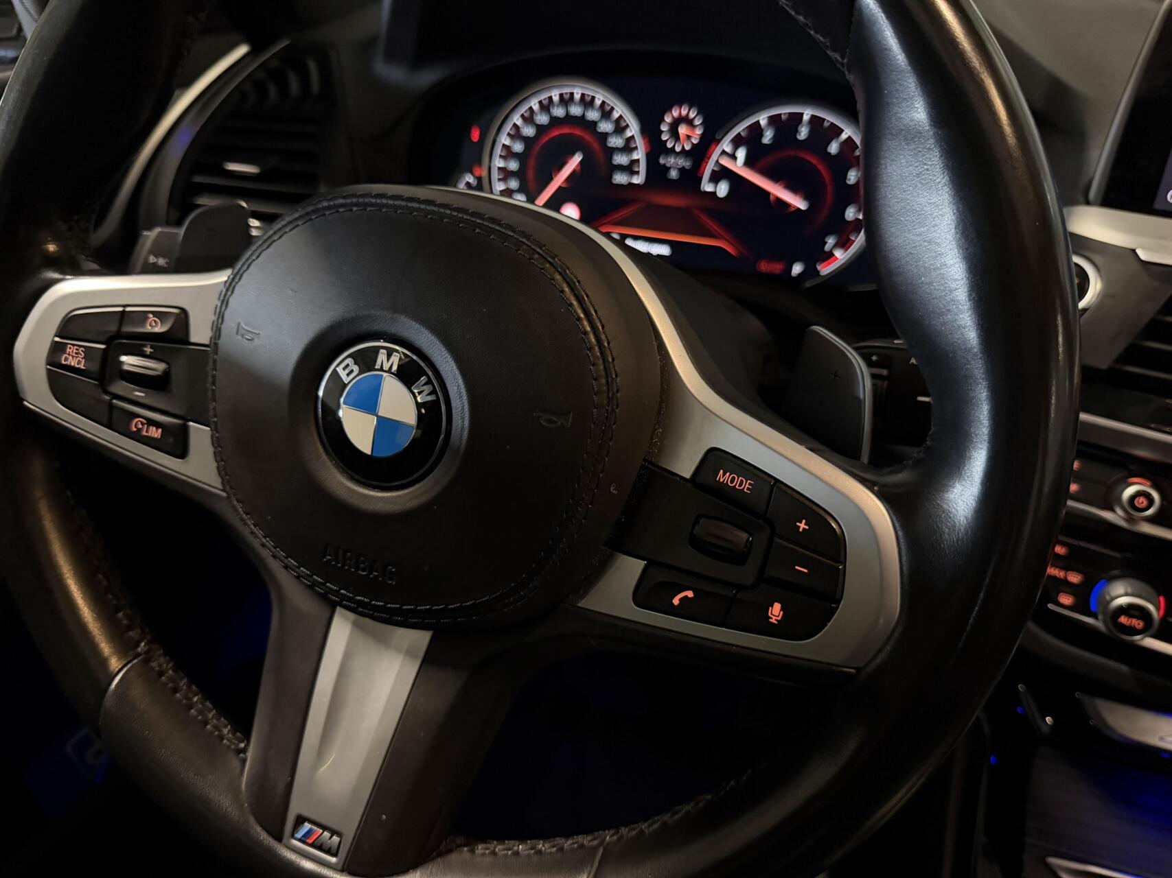 Foto van BMW X3 Xdrive20i