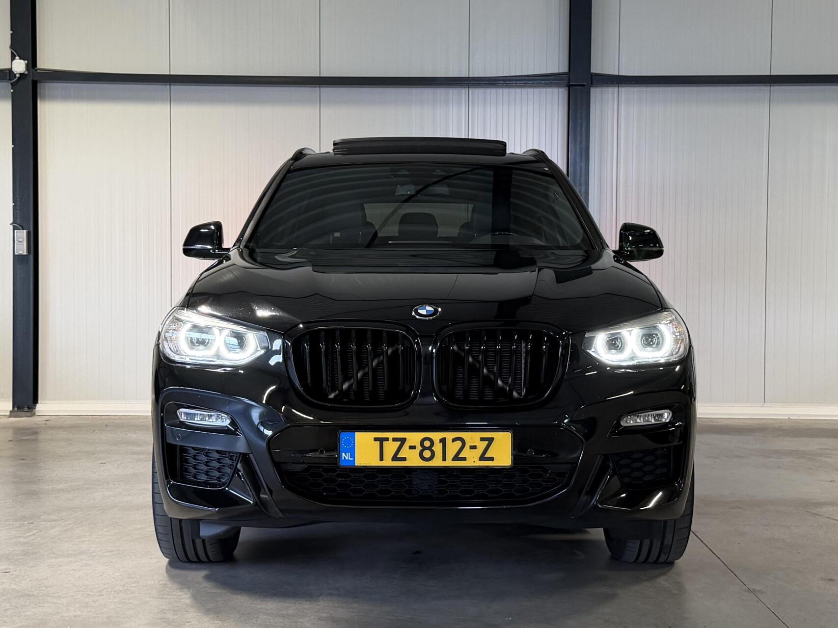 Foto van BMW X3 Xdrive20i