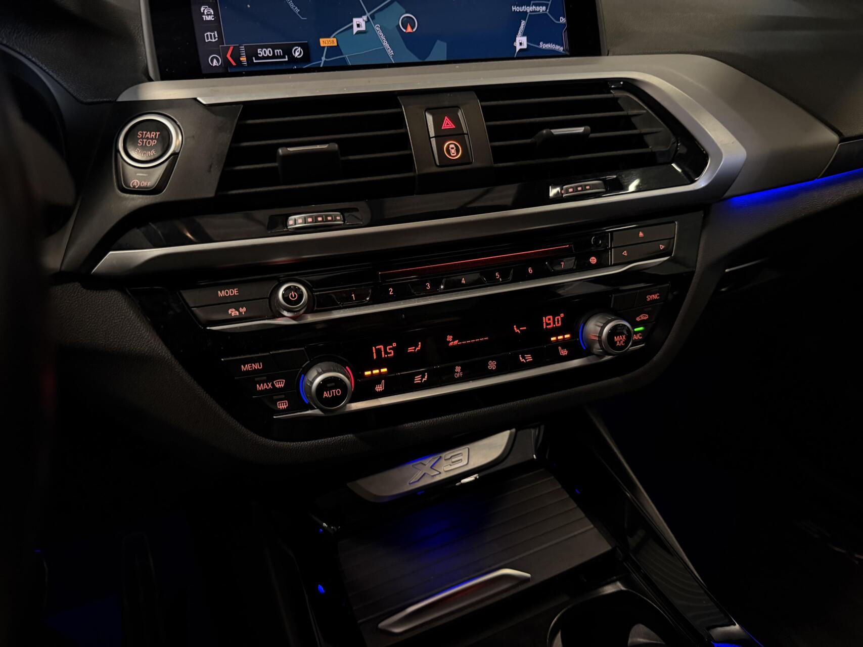 Foto van BMW X3 Xdrive20i