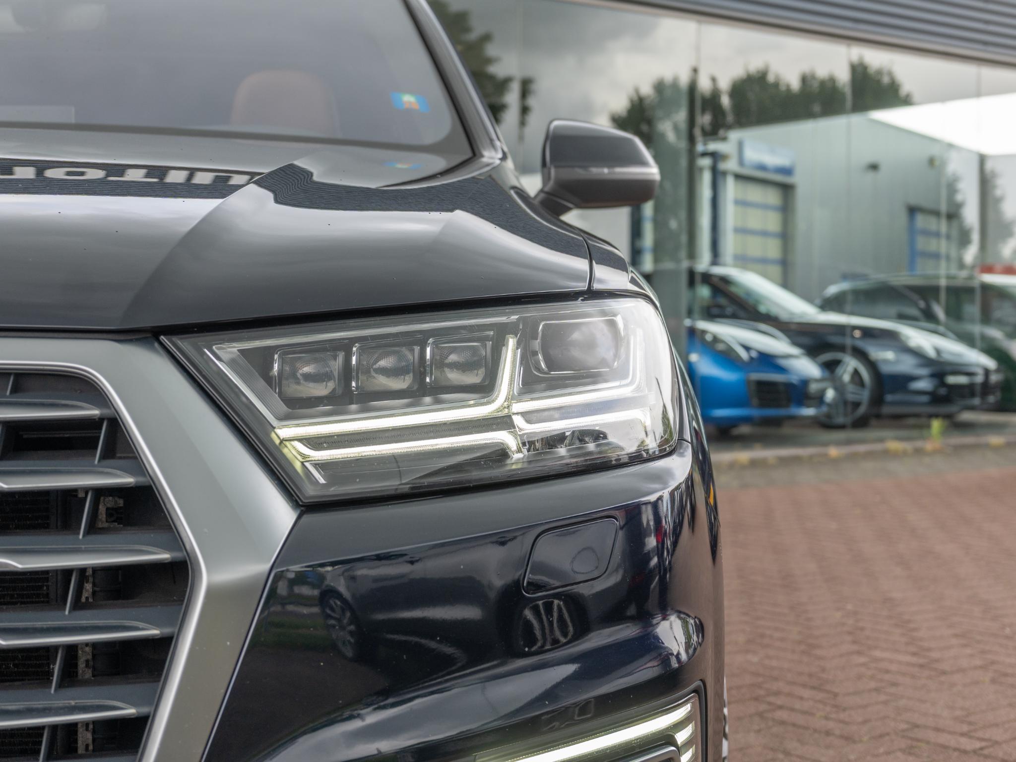 Foto van Audi Q7 E-tron