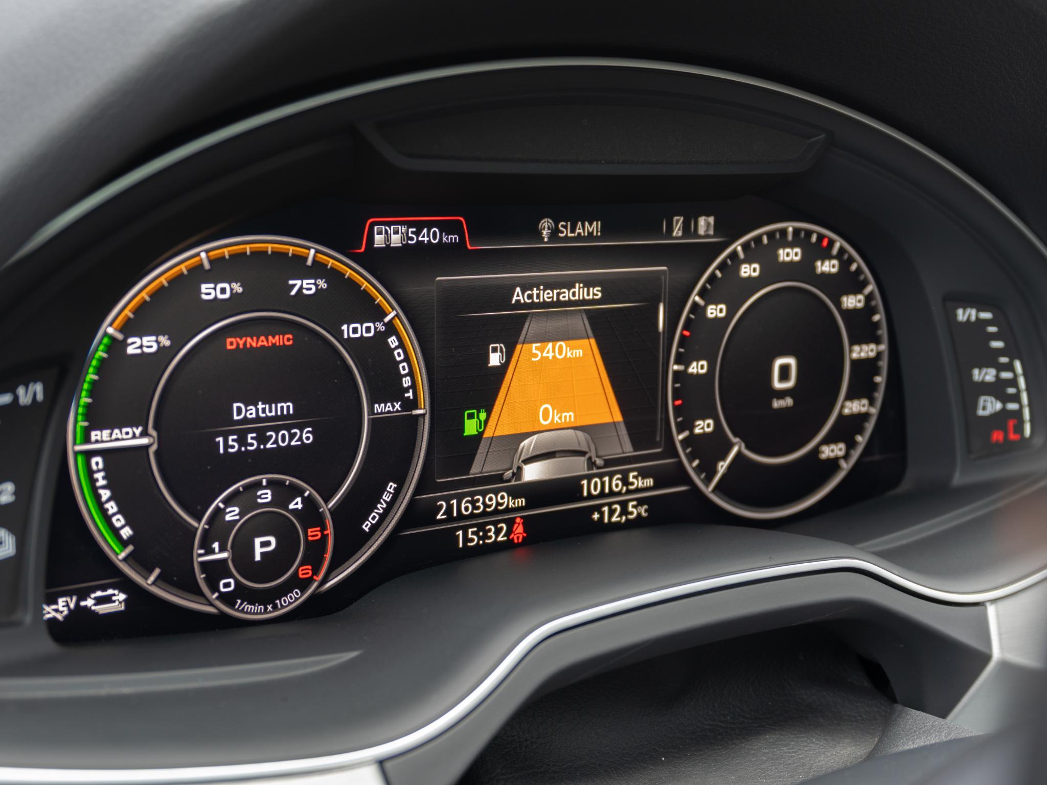 Foto van Audi Q7 E-tron