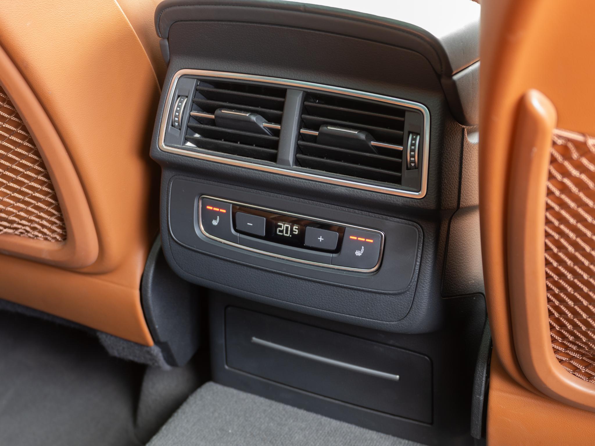 Foto van Audi Q7 E-tron