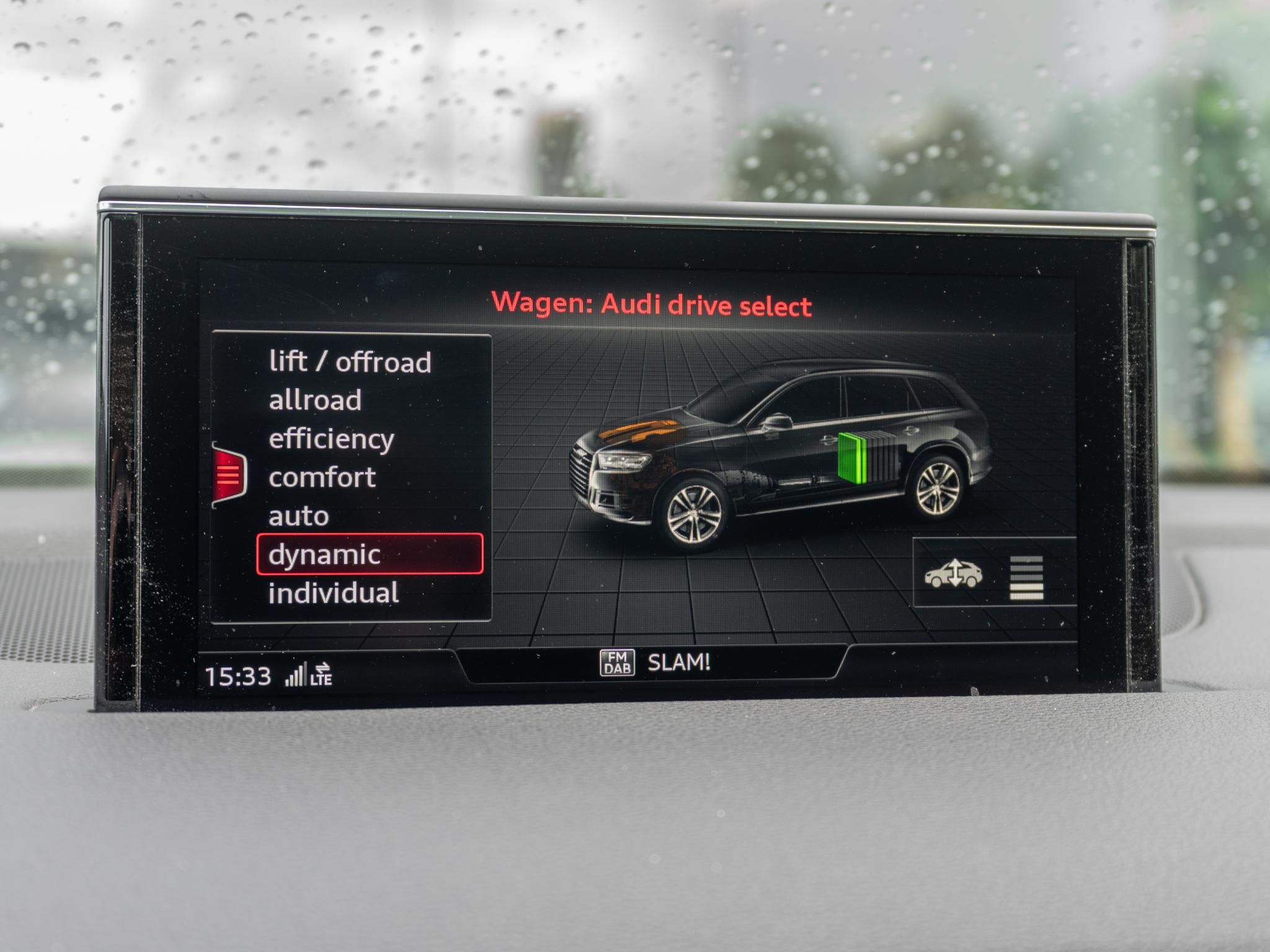 Foto van Audi Q7 E-tron