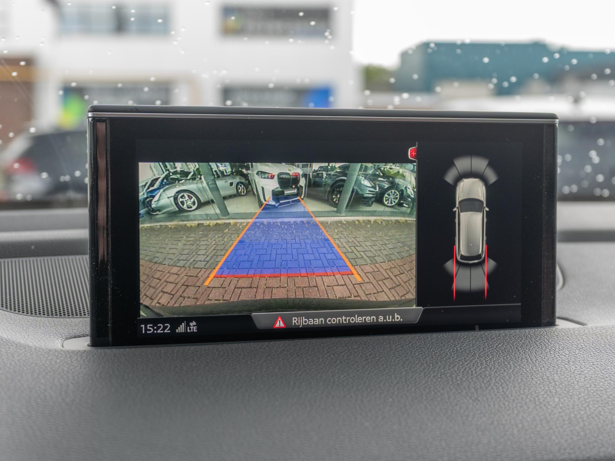 Foto van Audi Q7 E-tron