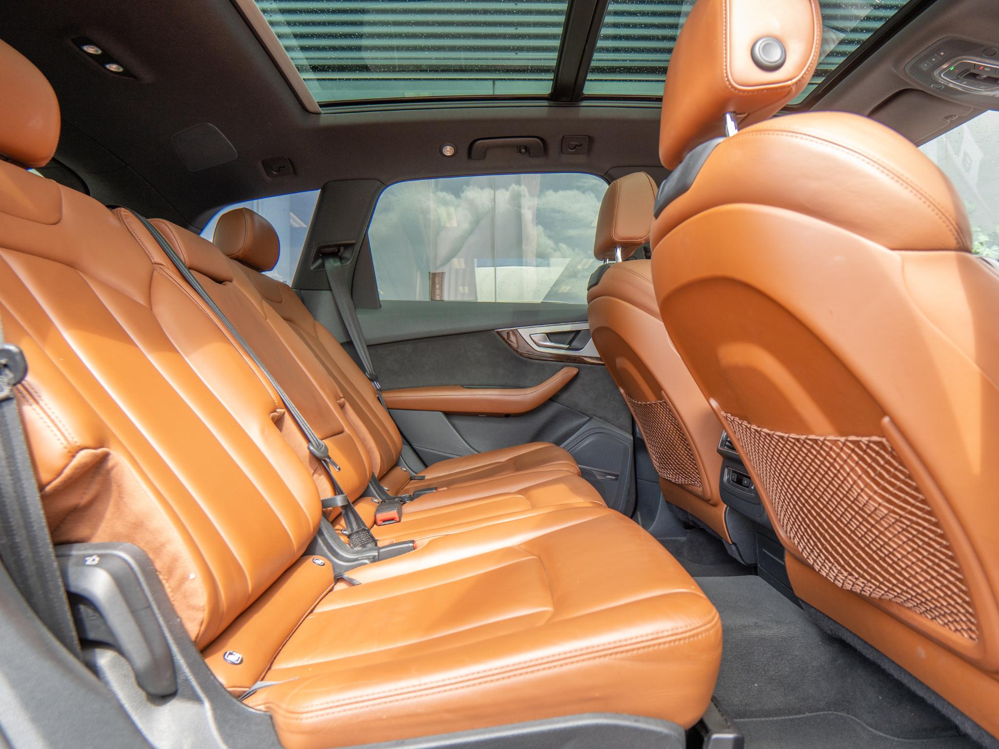 Foto van Audi Q7 E-tron