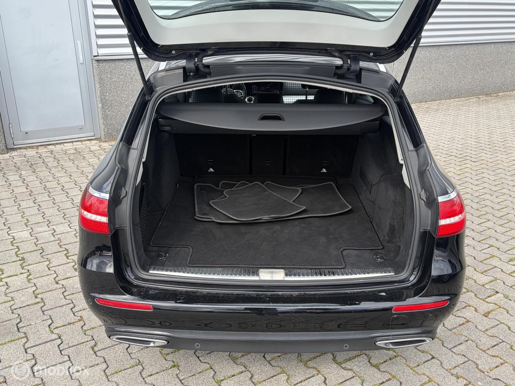 Foto van Mercedes-Benz E 200 D