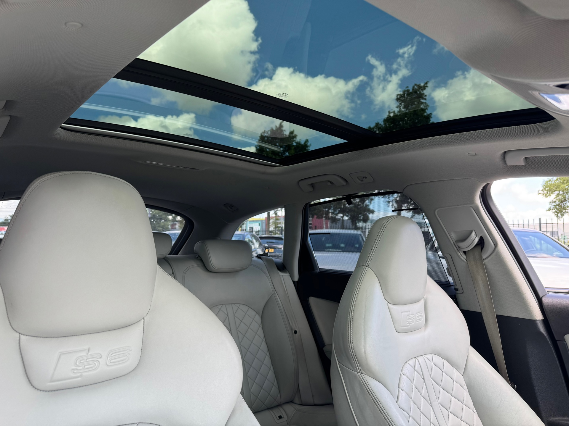 Foto van Audi S6 Avant